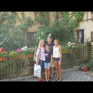 Meet your Posher, Ana